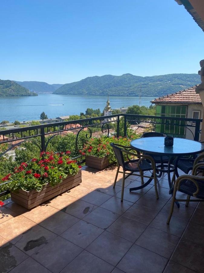 Villa Casa Lui Marc Orşova Exterior foto